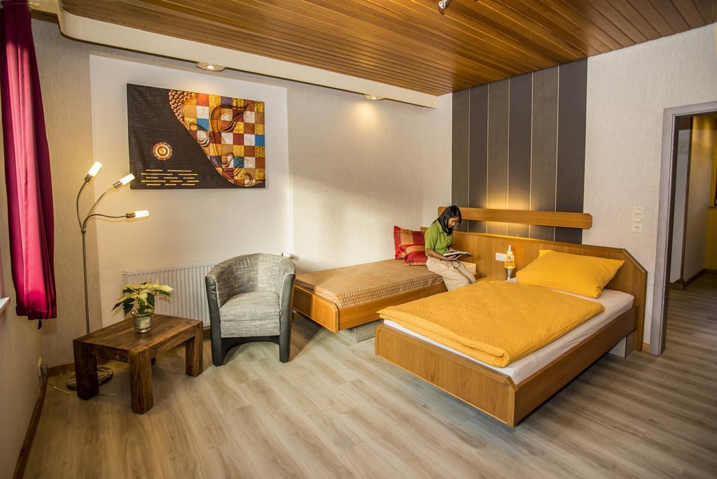Boardinghouse Remchingen Baan Arun Appartement Buitenkant foto