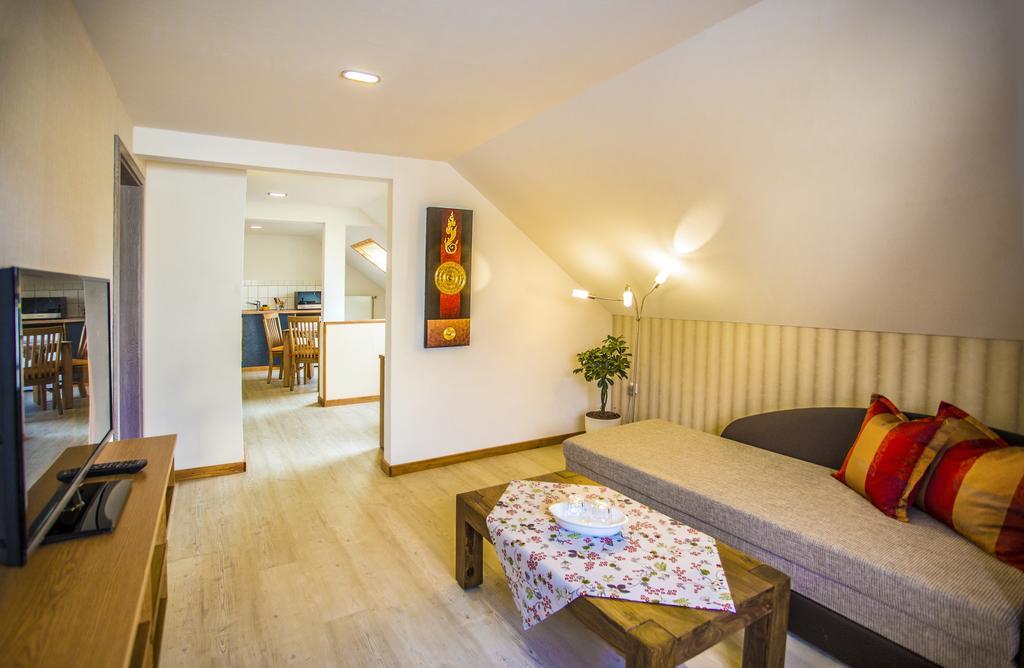 Boardinghouse Remchingen Baan Arun Appartement Buitenkant foto