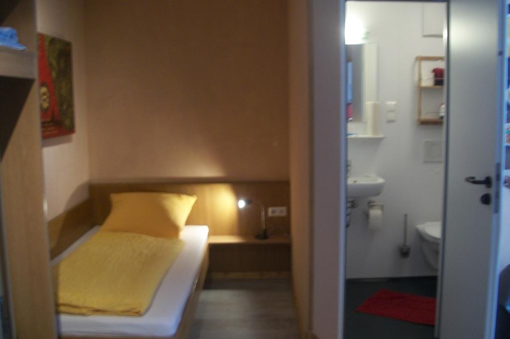 Boardinghouse Remchingen Baan Arun Appartement Buitenkant foto